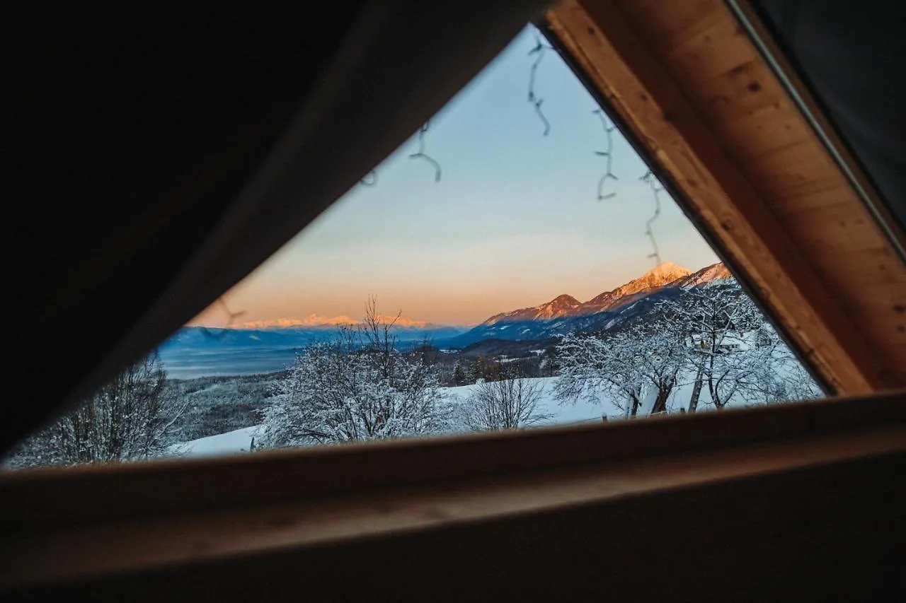 Med Smrekami - Cozy Place With Sauna And Jacuzzi Apartment Cerklje na Gorenjskem